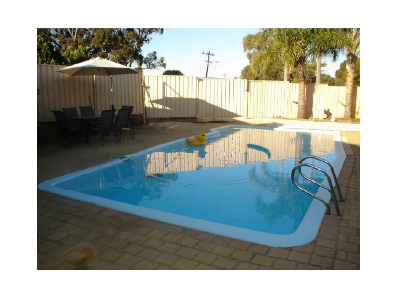 a/33 Homestead Road, Gosnells WA 6110