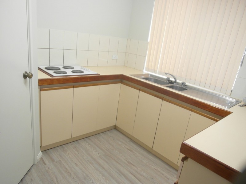 4/2 Egan Street, Armadale WA 6112