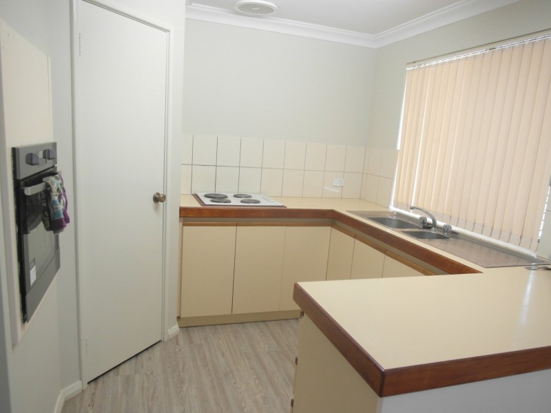 4/2 Egan Street, Armadale WA 6112