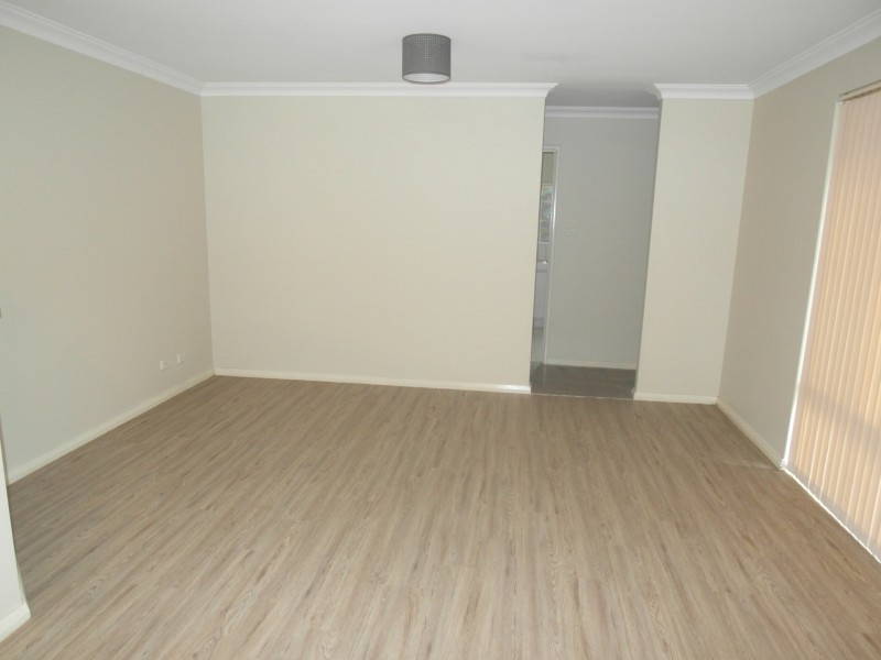 4/2 Egan Street, Armadale WA 6112