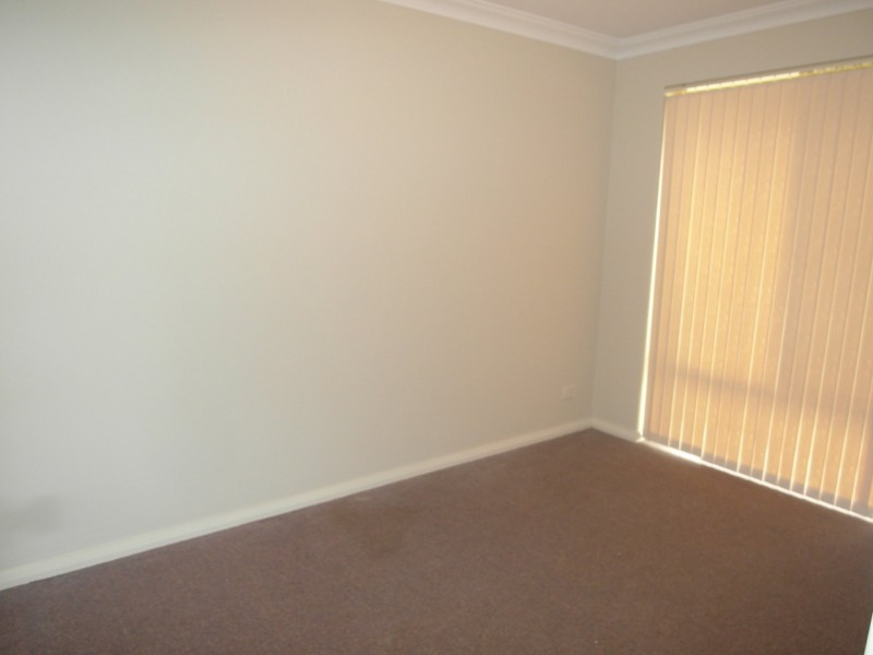 4/2 Egan Street, Armadale WA 6112