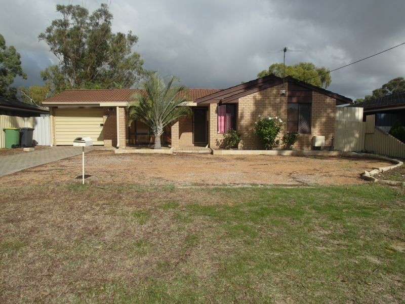 7 Clovertree Street, Maddington WA 6109