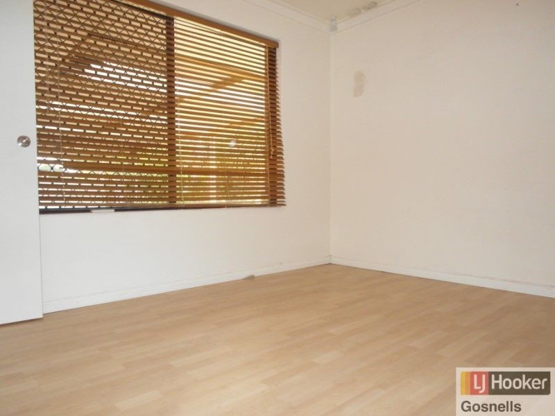 7 Clovertree Street, Maddington WA 6109