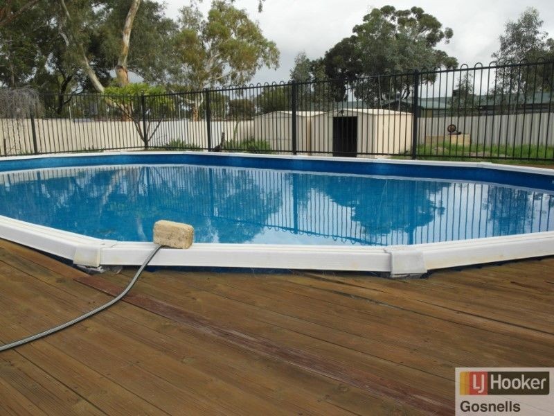 7 Clovertree Street, Maddington WA 6109