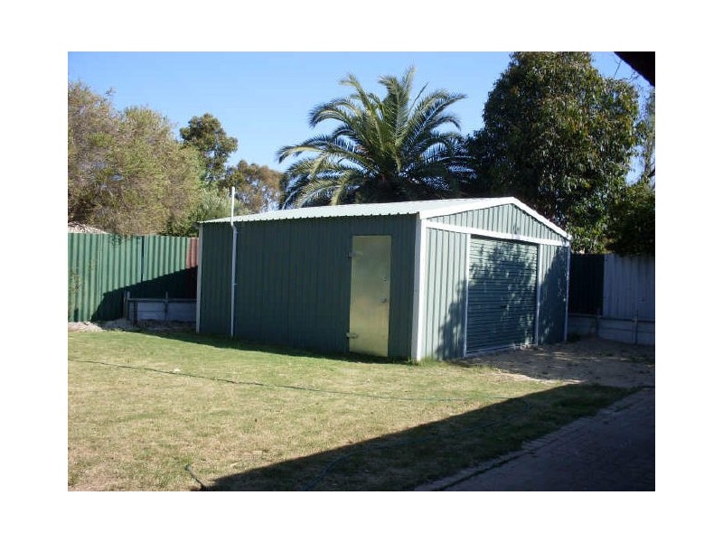 4 Valkyrie Place, Gosnells WA 6110