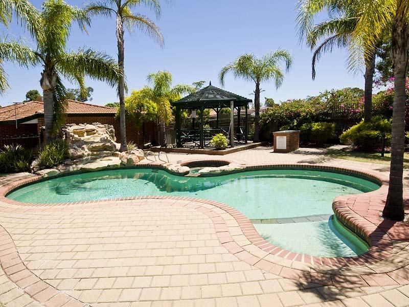 23/2 Glennis Close, Gosnells WA 6110