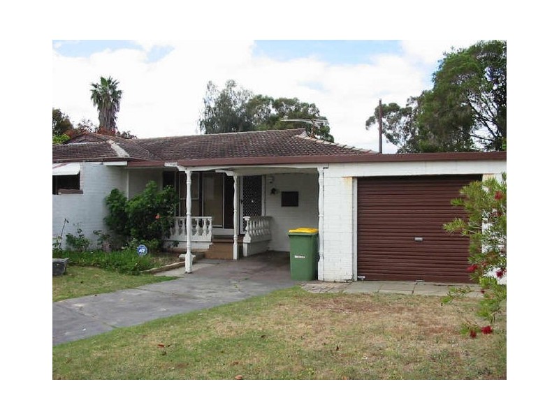 38 Banksia Way, Camillo WA 6111