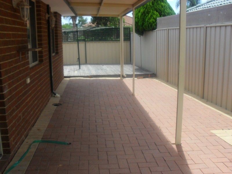 14 Belaring Place, Kenwick WA 6107