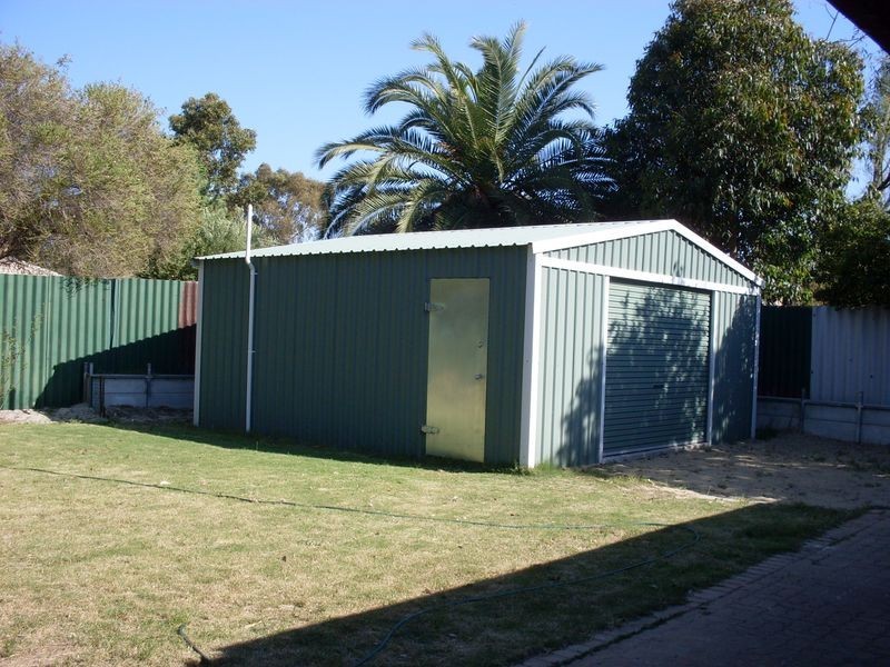 4 Valkyrie Place, Gosnells WA 6110