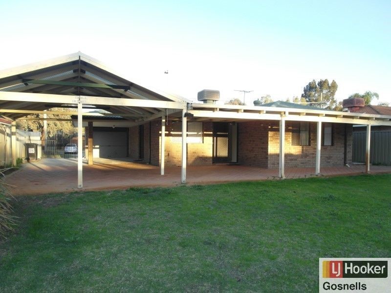 6 Swingler Way, Gosnells WA 6110
