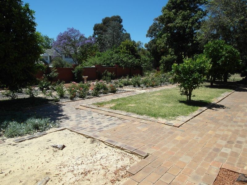114 Astley Street, Gosnells WA 6110