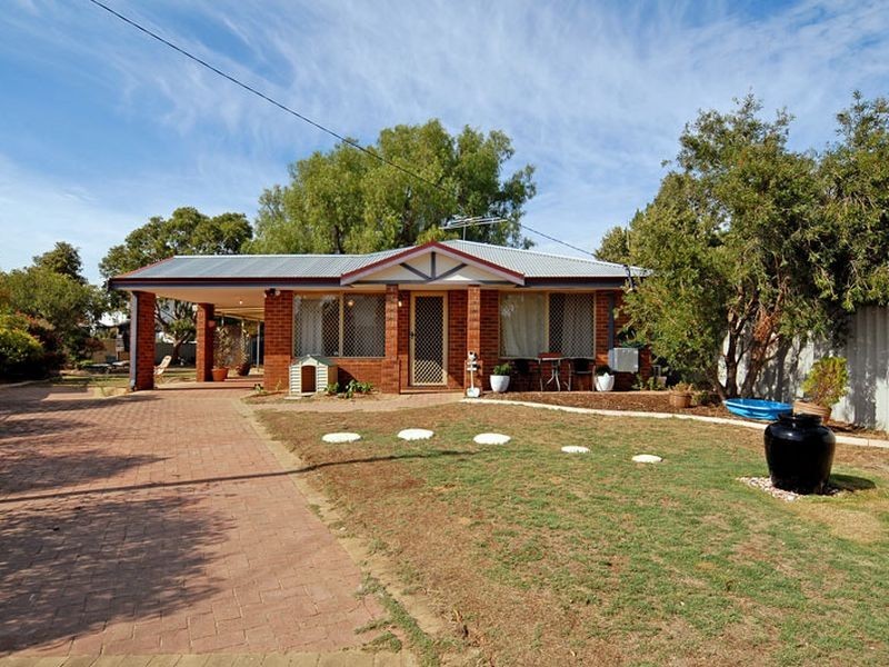 9 Torwood Close, Maddington WA 6109