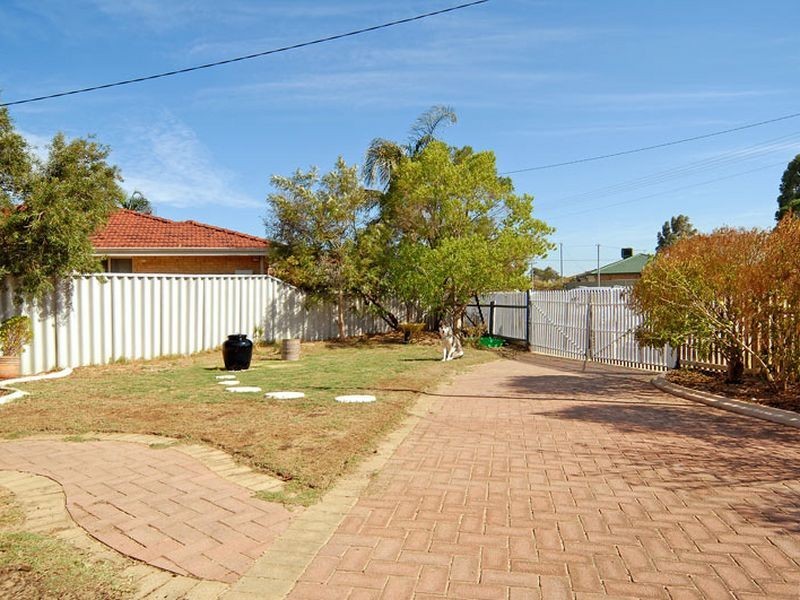 9 Torwood Close, Maddington WA 6109