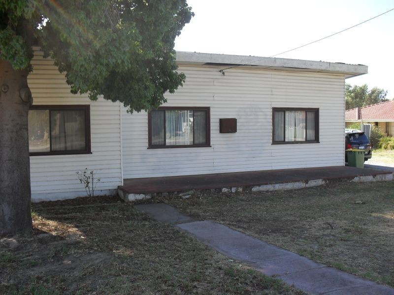 135 Dorothy Street, Gosnells WA 6110