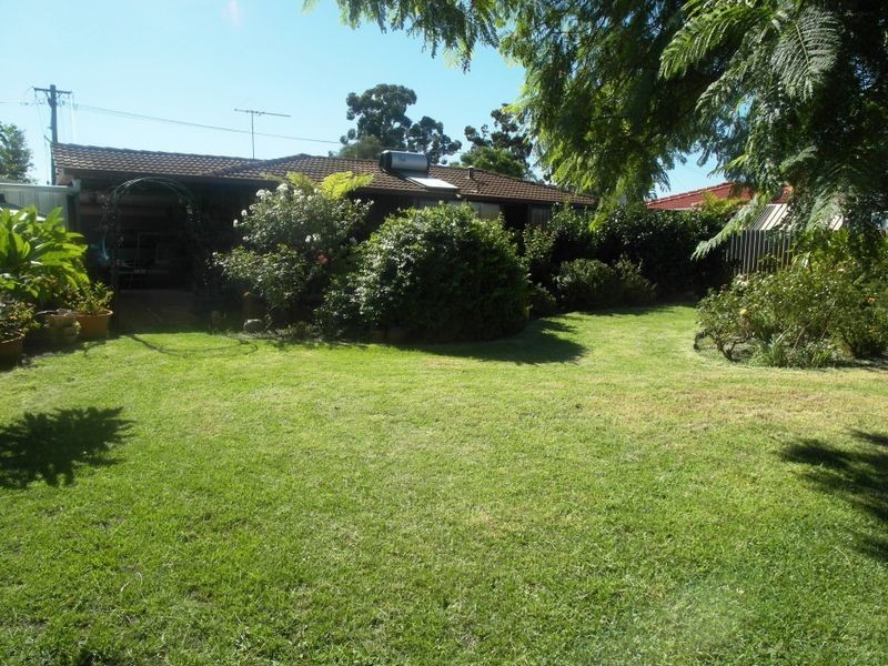 21 Dwyer Crescent, Gosnells WA 6110