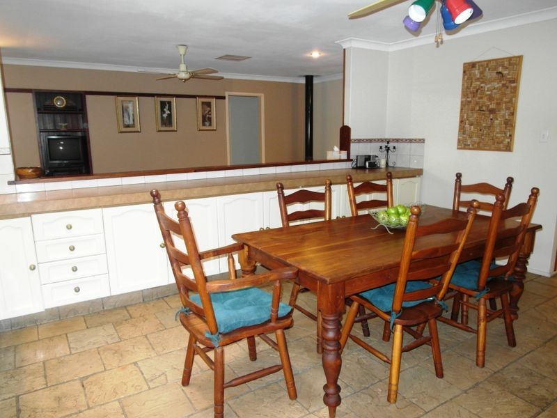 10 Sovereign Drive, Thornlie WA 6108