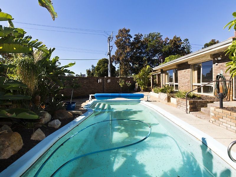 2 Jenkinson Street, Gosnells WA 6110