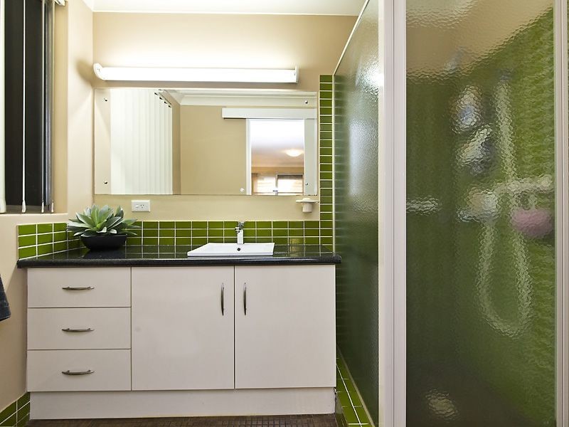 2 Jenkinson Street, Gosnells WA 6110