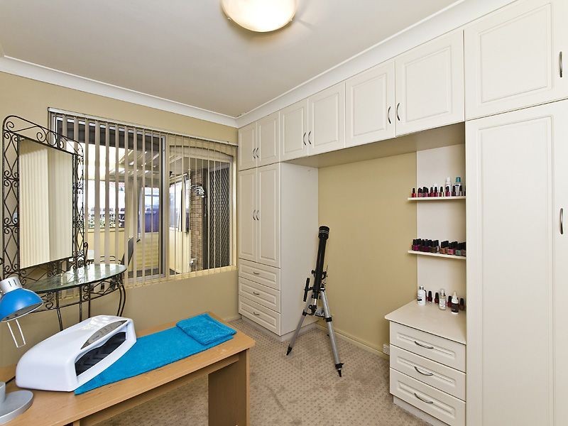 2 Jenkinson Street, Gosnells WA 6110