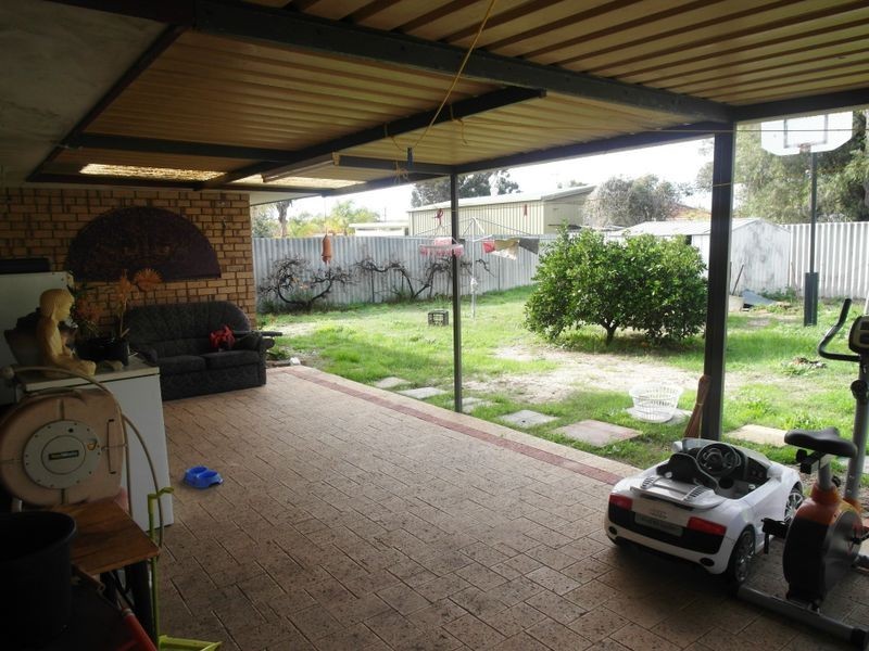 132 Southern River Road, Gosnells WA 6110