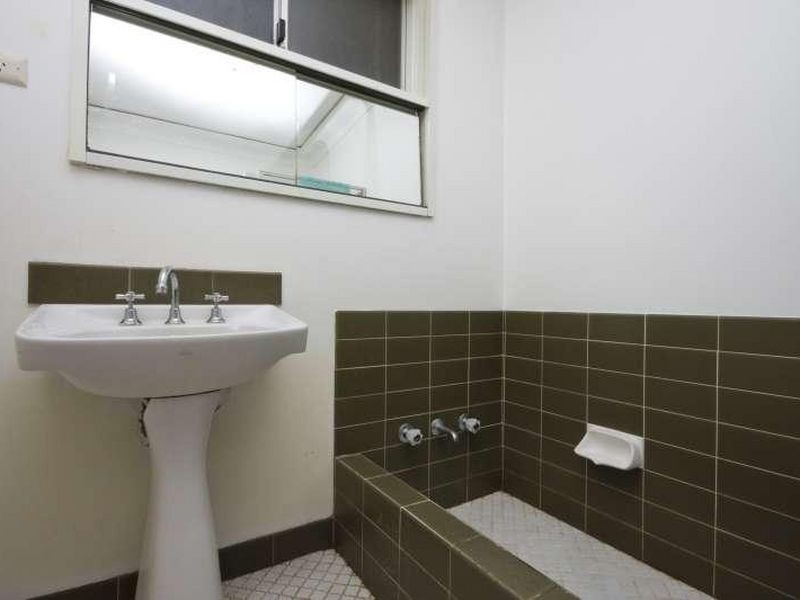 1 Eudoria Street, Gosnells WA 6110