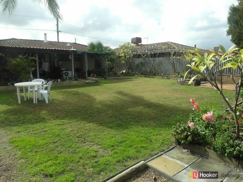 56 Wooramel Crescent, Gosnells WA 6110
