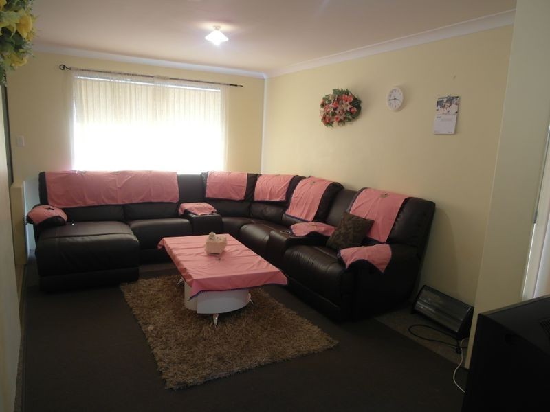 1/25 Quarram Way, Gosnells WA 6110