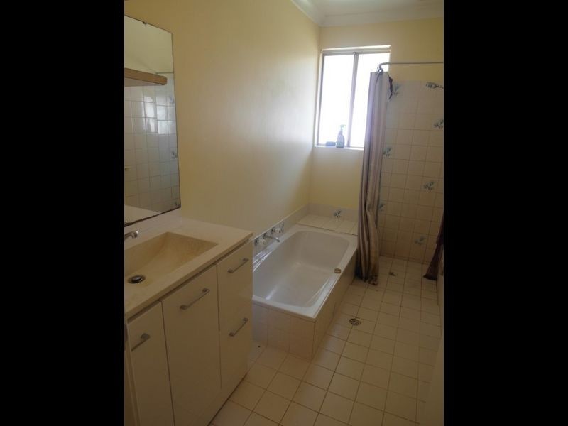 1/25 Quarram Way, Gosnells WA 6110