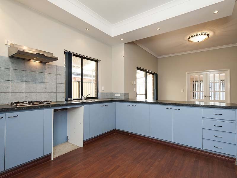 11 Prince Regent Blvd, Gosnells WA 6110