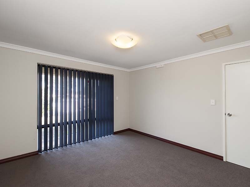 11 Prince Regent Blvd, Gosnells WA 6110