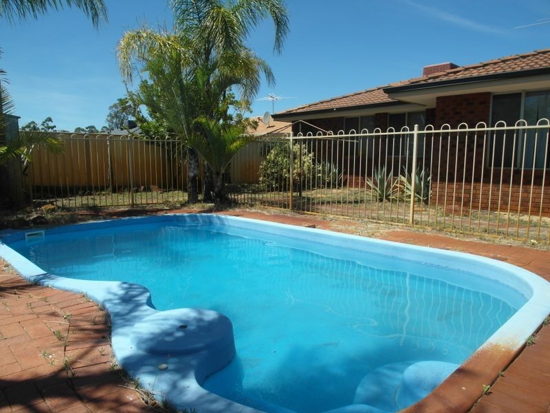 32 Wilkinson Street, Gosnells WA 6110