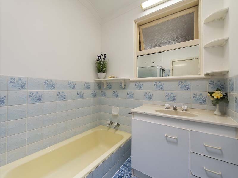 9 Croft Street, Gosnells WA 6110