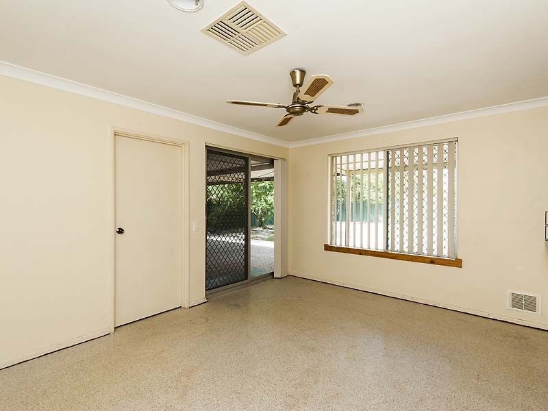 4 Valkyrie Place, Gosnells WA 6110
