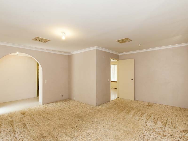 4 Valkyrie Place, Gosnells WA 6110