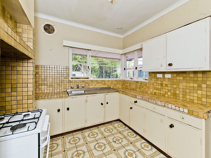 35 Astley Street, Gosnells WA 6110