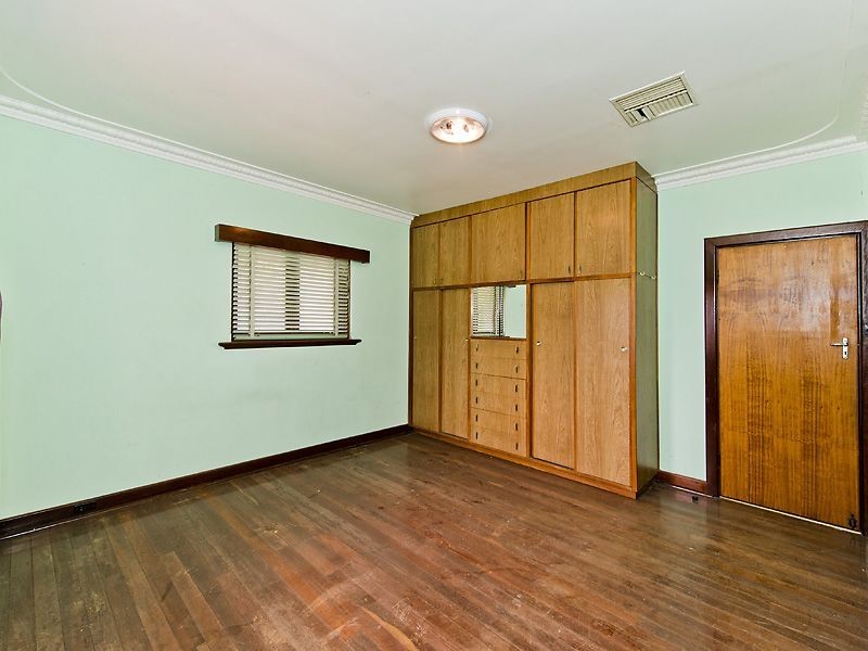 35 Astley Street, Gosnells WA 6110