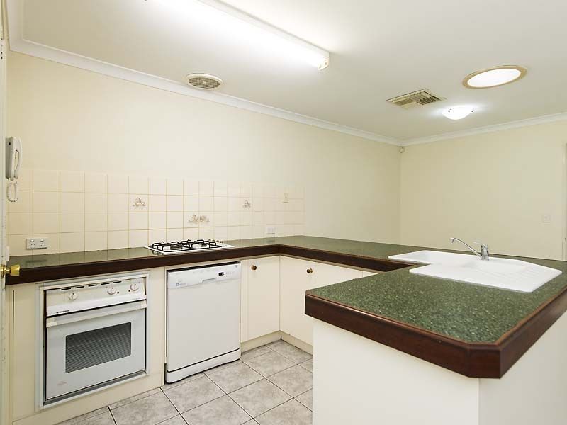 4 Silda Place, Gosnells WA 6110