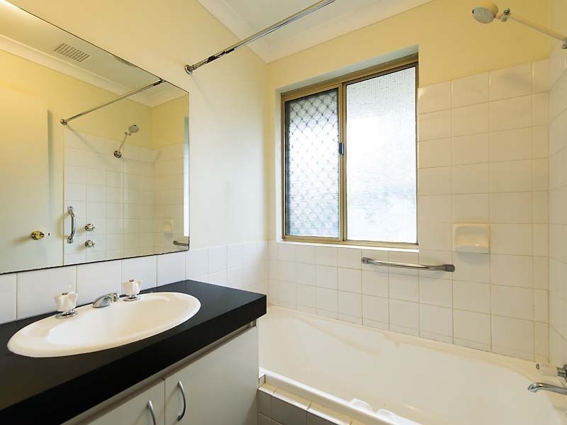 4 Silda Place, Gosnells WA 6110