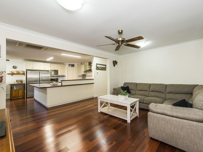 22 Gascoyne Drive, Gosnells WA 6110