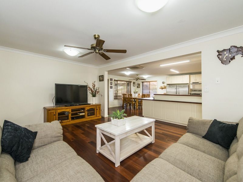 22 Gascoyne Drive, Gosnells WA 6110