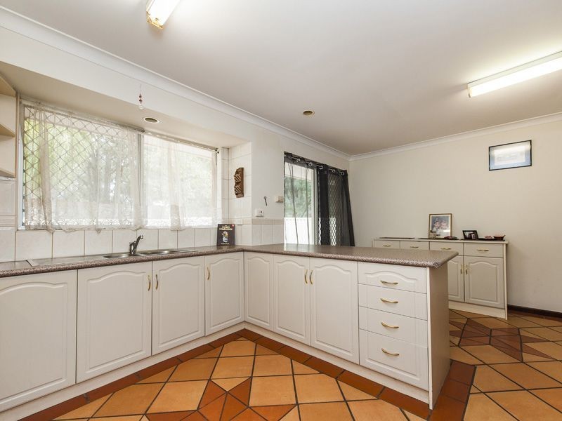 10 Valkyrie Place, Gosnells WA 6110