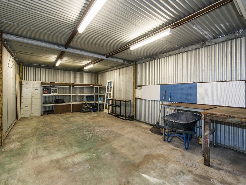 24 Southern River Road, Gosnells WA 6110