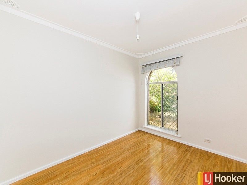 46 Greenway Ave, Thornlie WA 6108