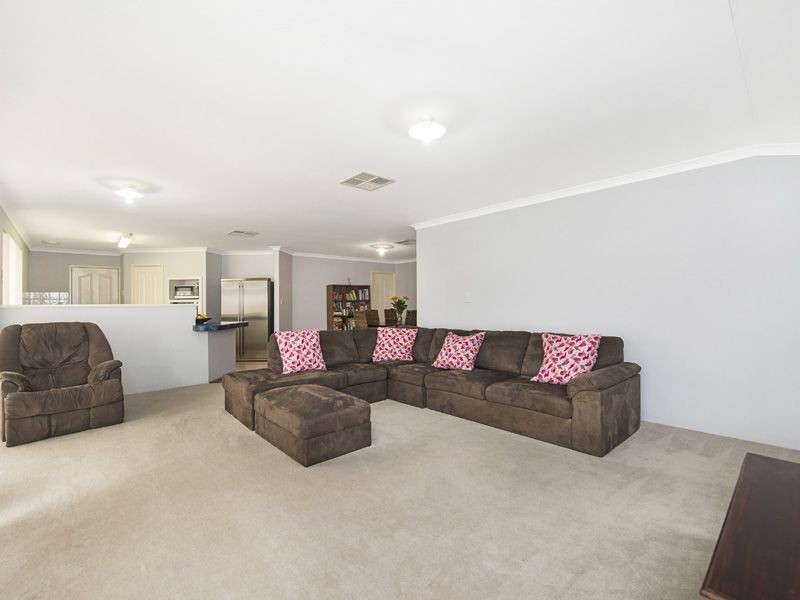 90 Shannon Ramble, Gosnells WA 6110