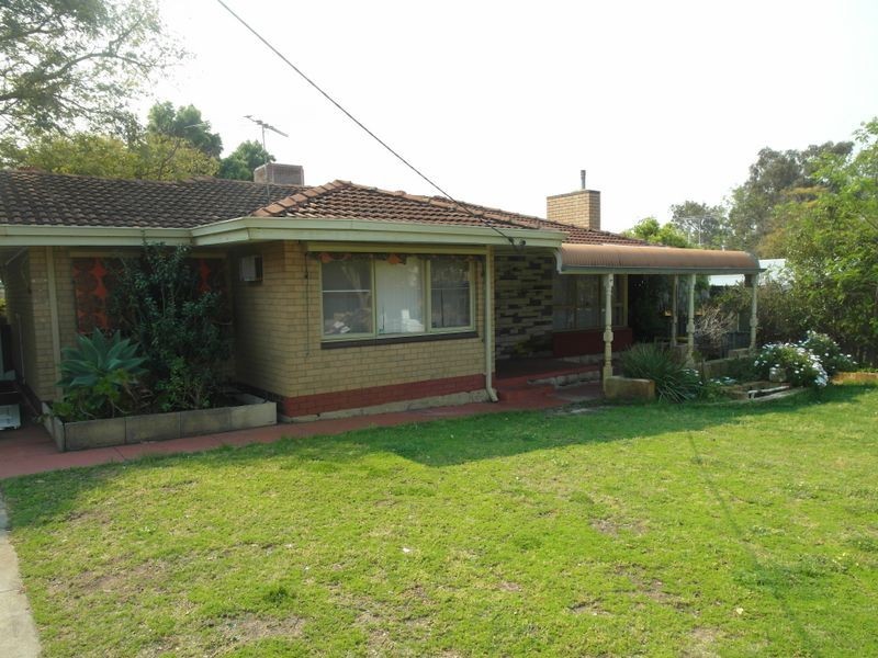 27 Eileen Street, Gosnells WA 6110