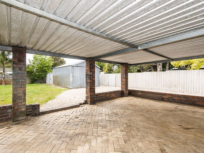 5 Wyton Place, Gosnells WA 6110