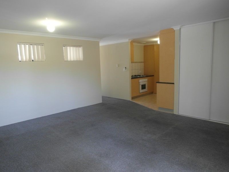 8/2368 Albany Hwy, Gosnells WA 6110