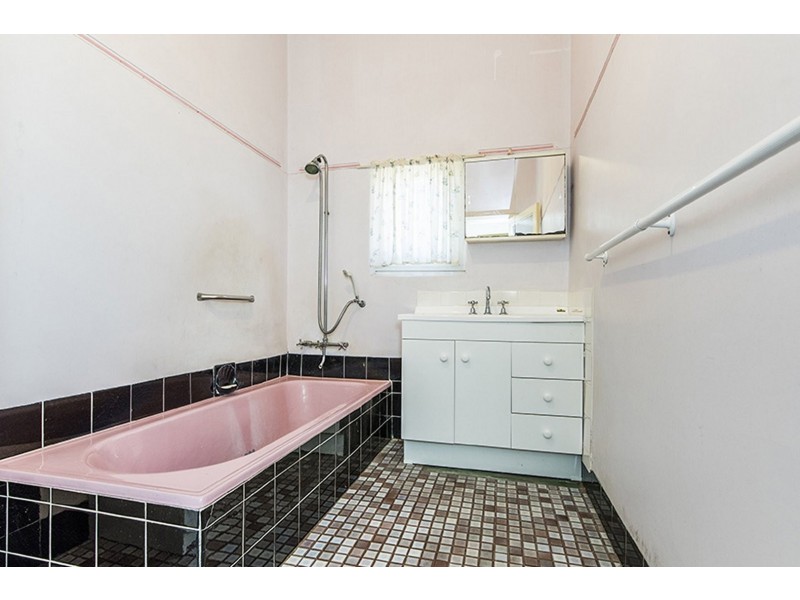 53 May Street, Gosnells WA 6110