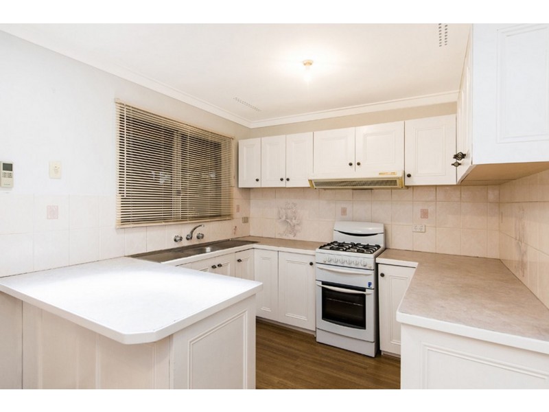 9 Colleen Street, Gosnells WA 6110