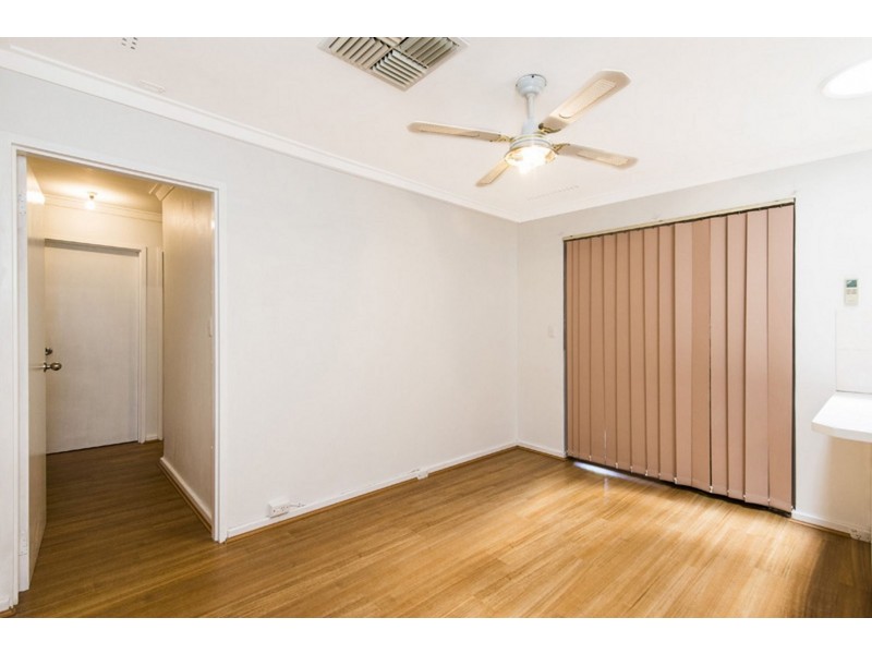 9 Colleen Street, Gosnells WA 6110